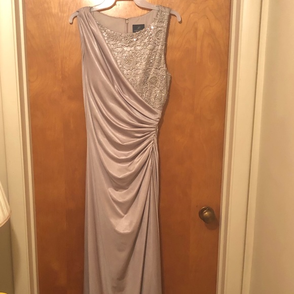 Adrianna Papell Formal Dress - Picture 3 of 4